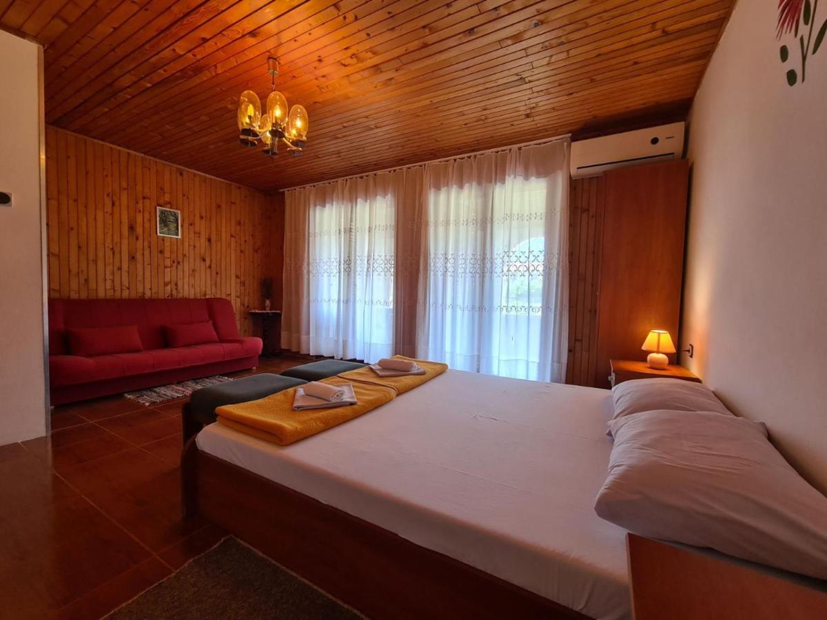 Apartments Zlatko 1397 Štinjan Екстериор снимка
