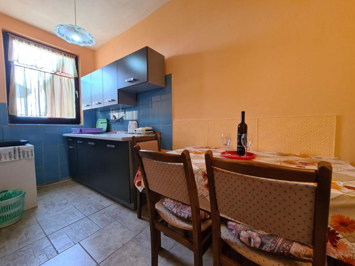 Apartments Zlatko 1397 Štinjan Екстериор снимка