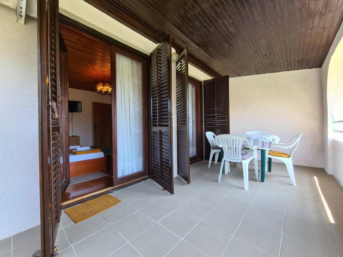 Apartments Zlatko 1397 Štinjan Екстериор снимка